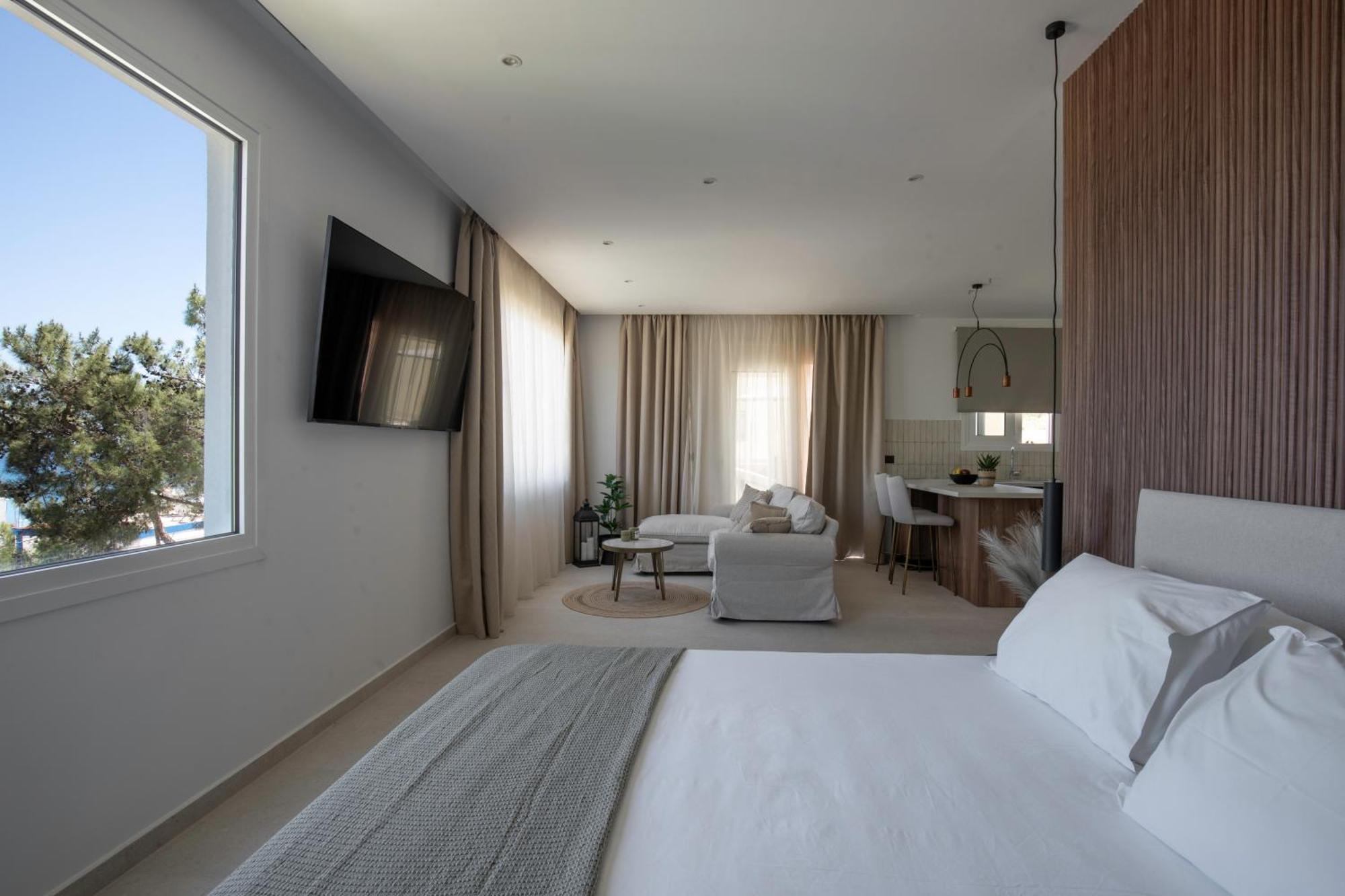 Theros Luxury Αρχάγγελος