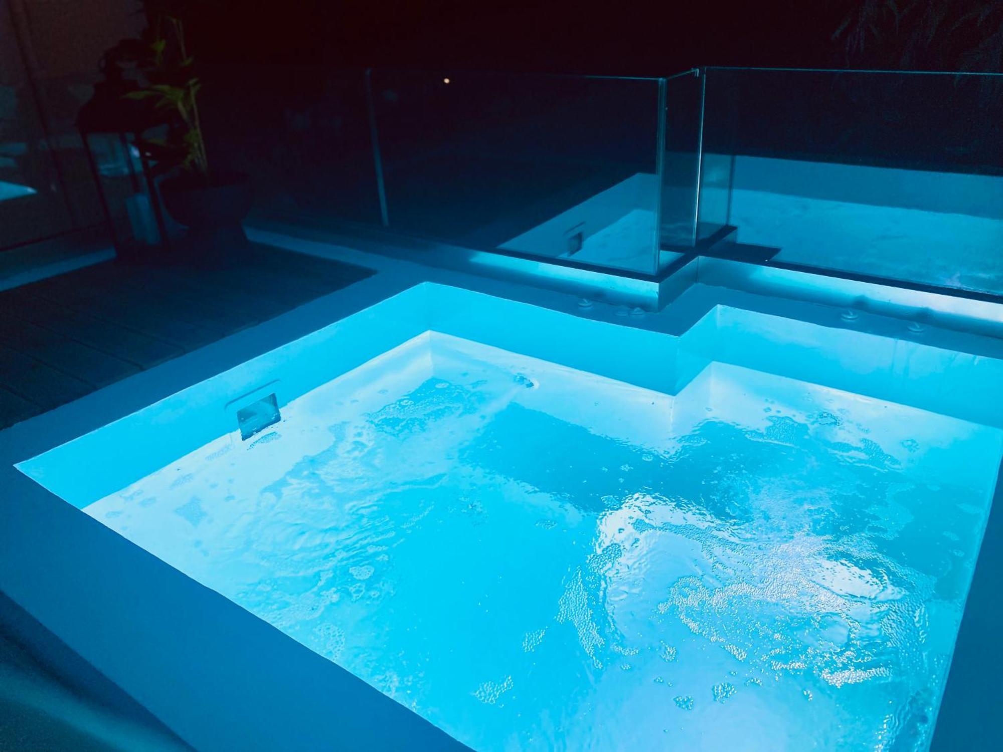 Theros Luxury Αρχάγγελος